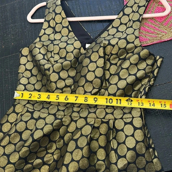 J. Crew Fit & Flare Black w/ Metallic Gold Dot Jacquard V-neck Mini Dress size 2 - Picture 11 of 12